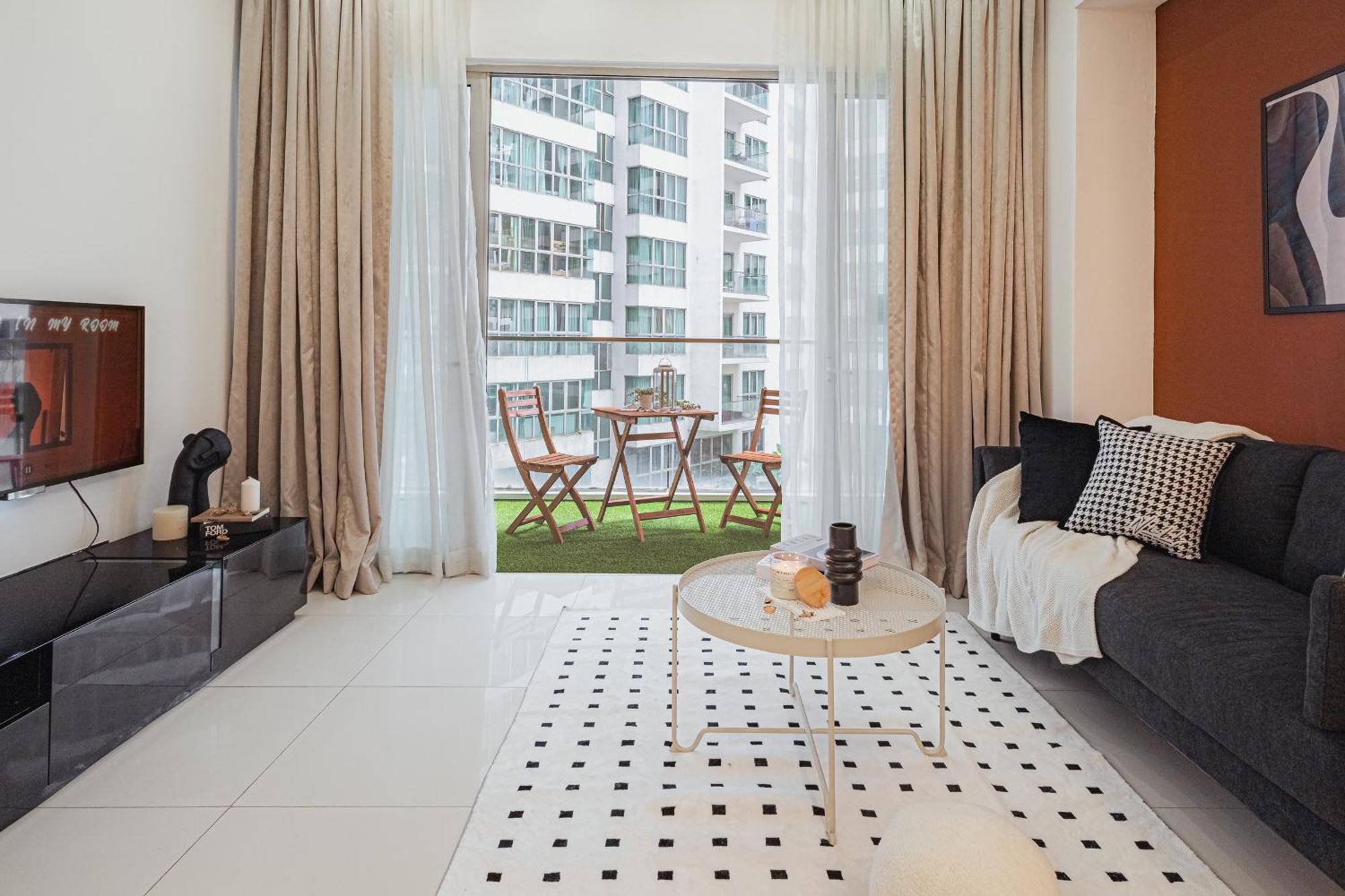 Suites & Residences @ Regalia By Plc Kuala Lumpur Exterior photo
